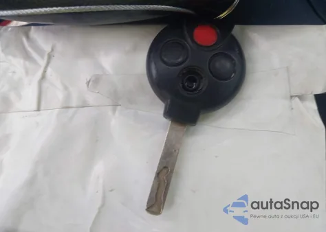 2009 Smart Fortwo Pure/Passion from USA, damaged, VIN WMEEJ31X49K253163